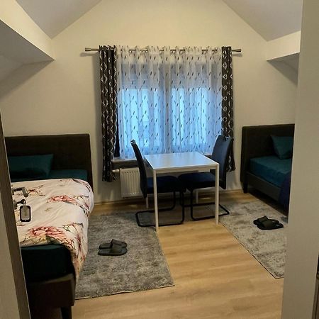 Luis Apartment Ruesselsheim D1 Hassloch  ภายนอก รูปภาพ